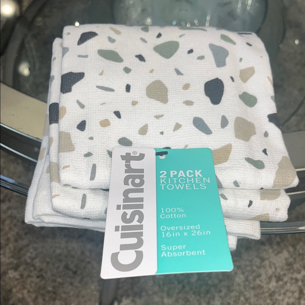 Cuisinart White and Black Patterned Kitchen Towels